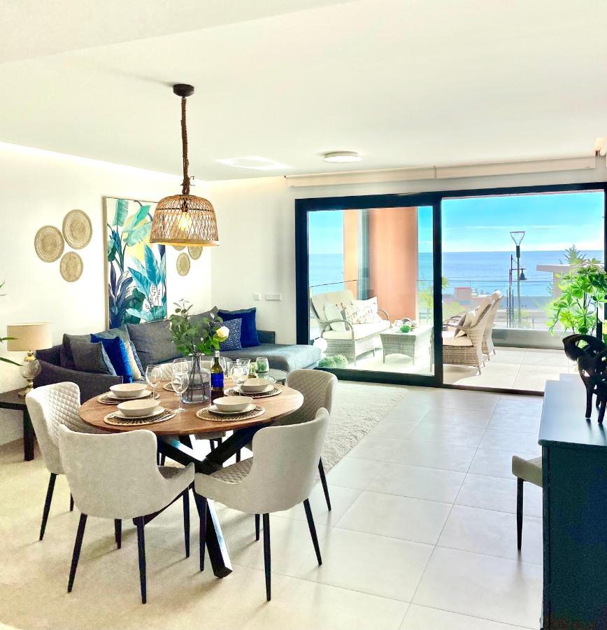 פואנגירולה Luxury 3 Bedroom Apartment 300M From The Beach מראה חיצוני תמונה