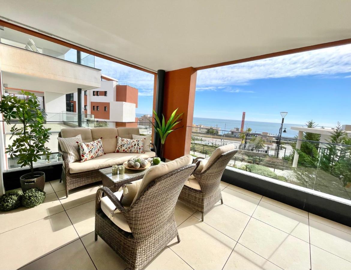 פואנגירולה Luxury 3 Bedroom Apartment 300M From The Beach מראה חיצוני תמונה